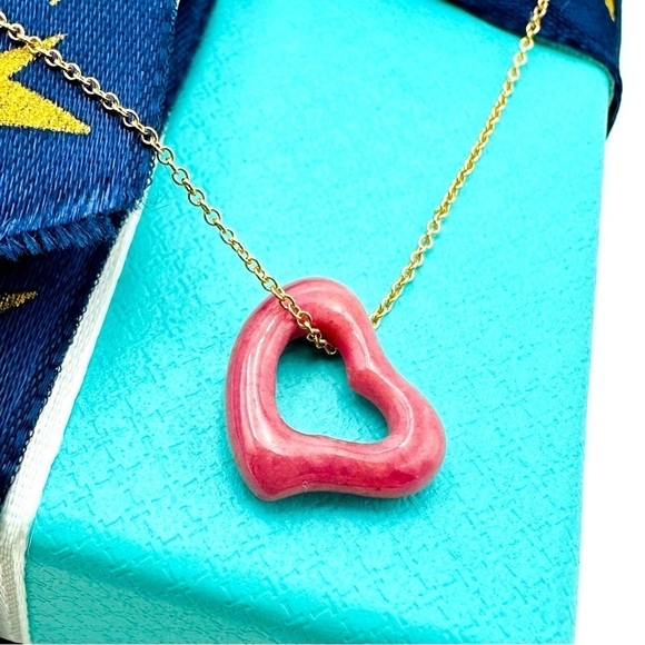 Tiffany & Co. 18K Rose Gold Pink Rhodonite Open Heart Charm Necklace w Packaging - Picture 3 of 10